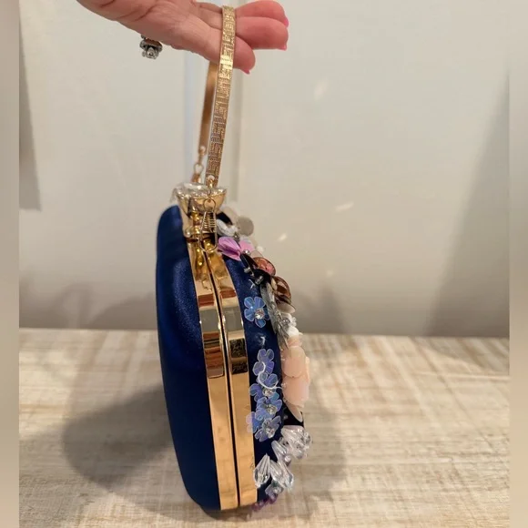 Floral Appliqué Beaded Sequined Daisy Clutch Handbag Shoulder Bag NWOT - Picture 6 of 12